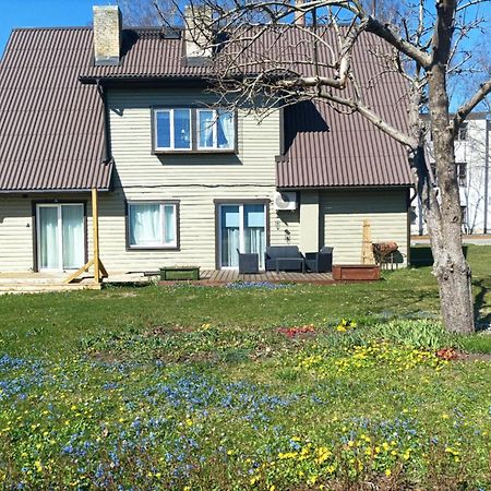 Meie Hiiumaa Majutus Kaerdlas Exterior foto