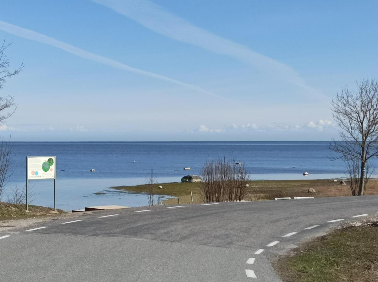 Meie Hiiumaa Majutus Kaerdlas Exterior foto